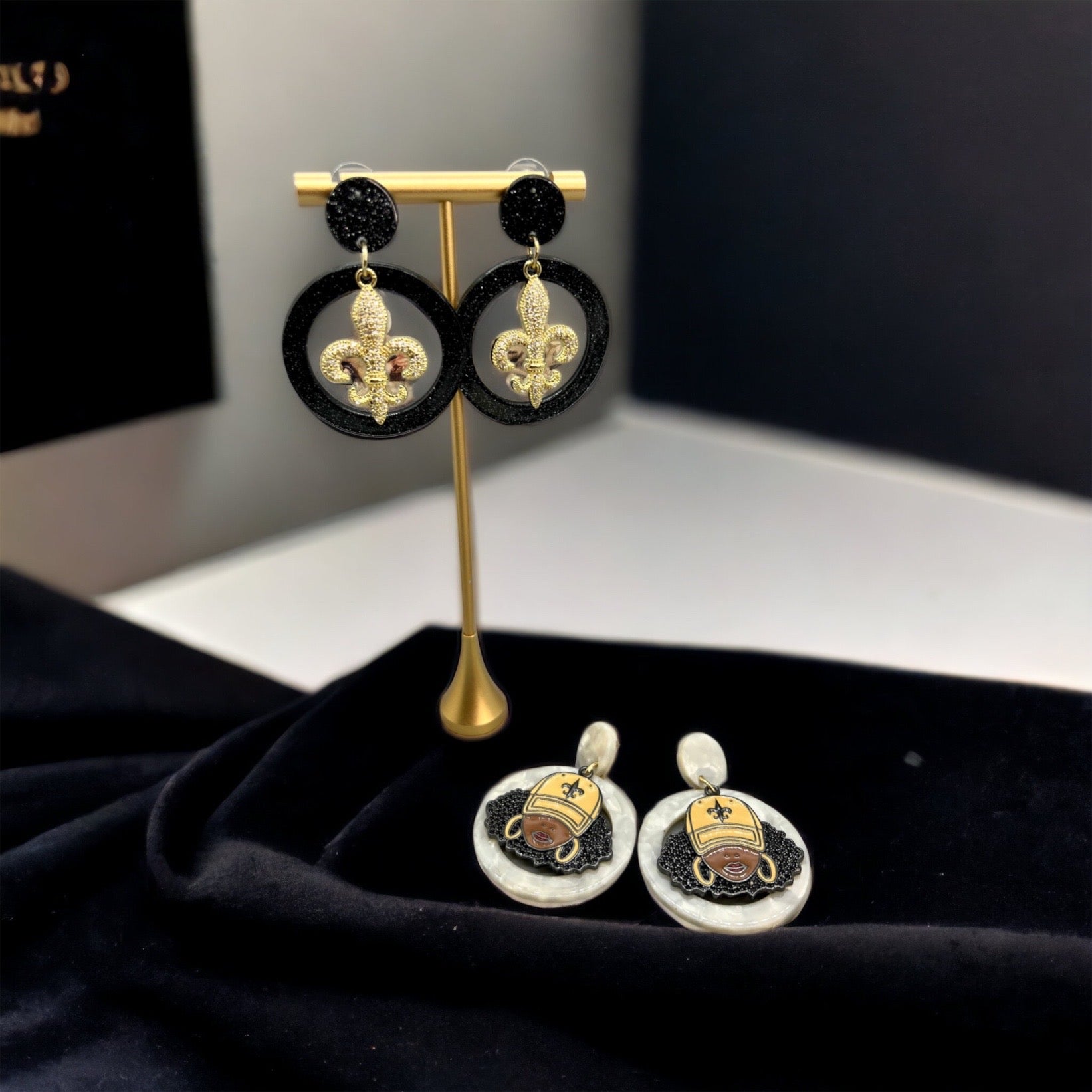 Who Dat Earrings: Celebrate the NOLA Spirit! ⚜️ - Rhythms of Grace Creative