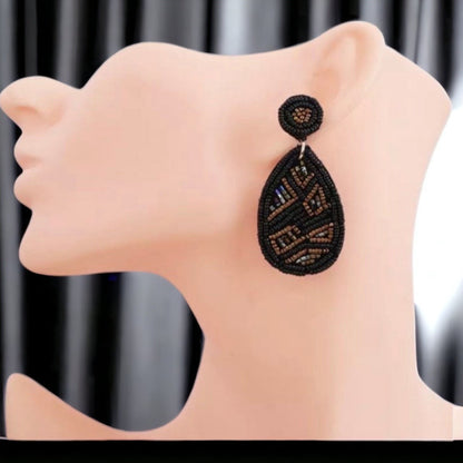 Black and Gold Beaded Earrings - Black and Gold, Fleur de lis, Handmade Earrings, Beaded Accessories, NOLA Saints - Rhythms of Grace Creative