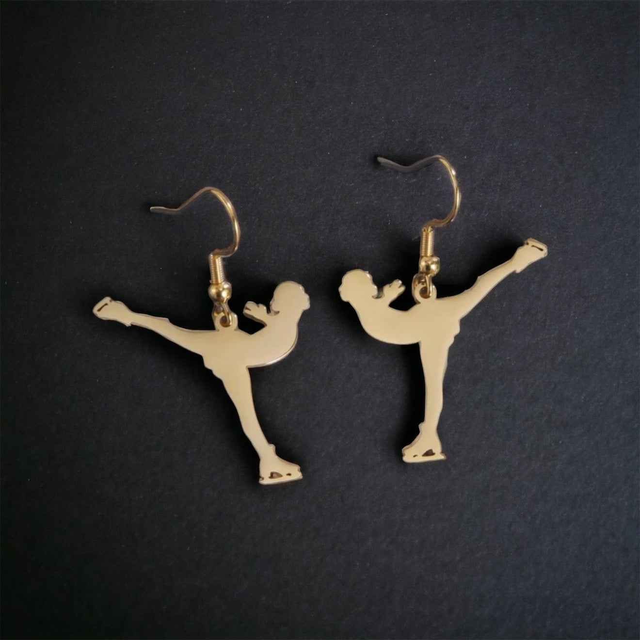 Skate in Style: Dainty Ice Skater Earrings for Every Dance Enthusiast!