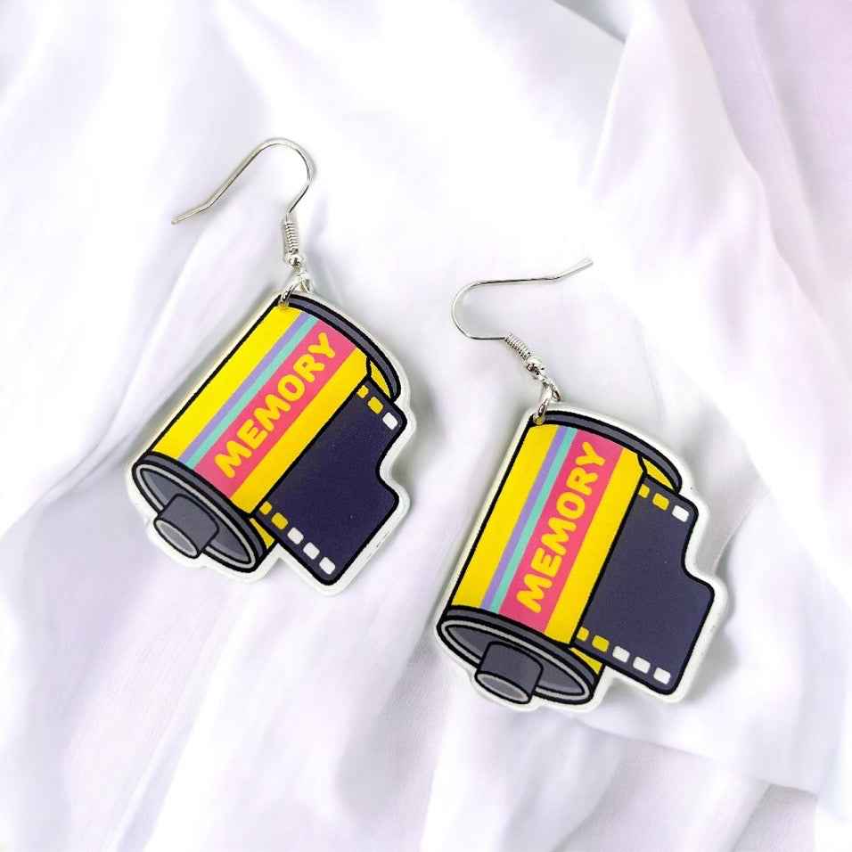 Flashback Fashion: Retro Camera Film Earrings for Your 90s Vibe!