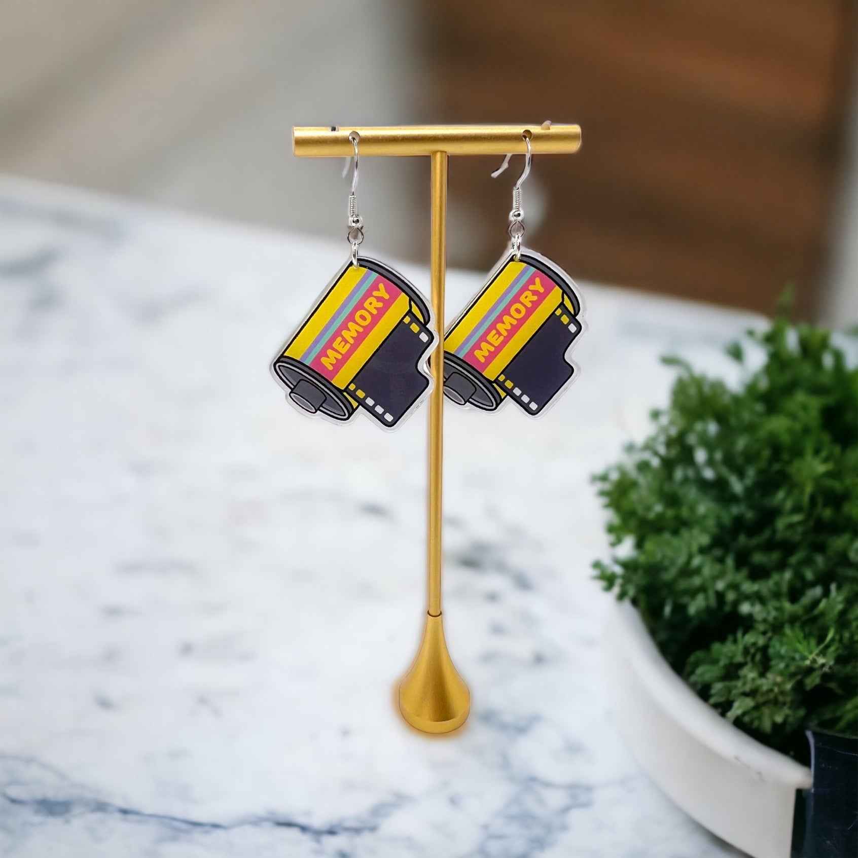 Flashback Fashion: Retro Camera Film Earrings for Your 90s Vibe!