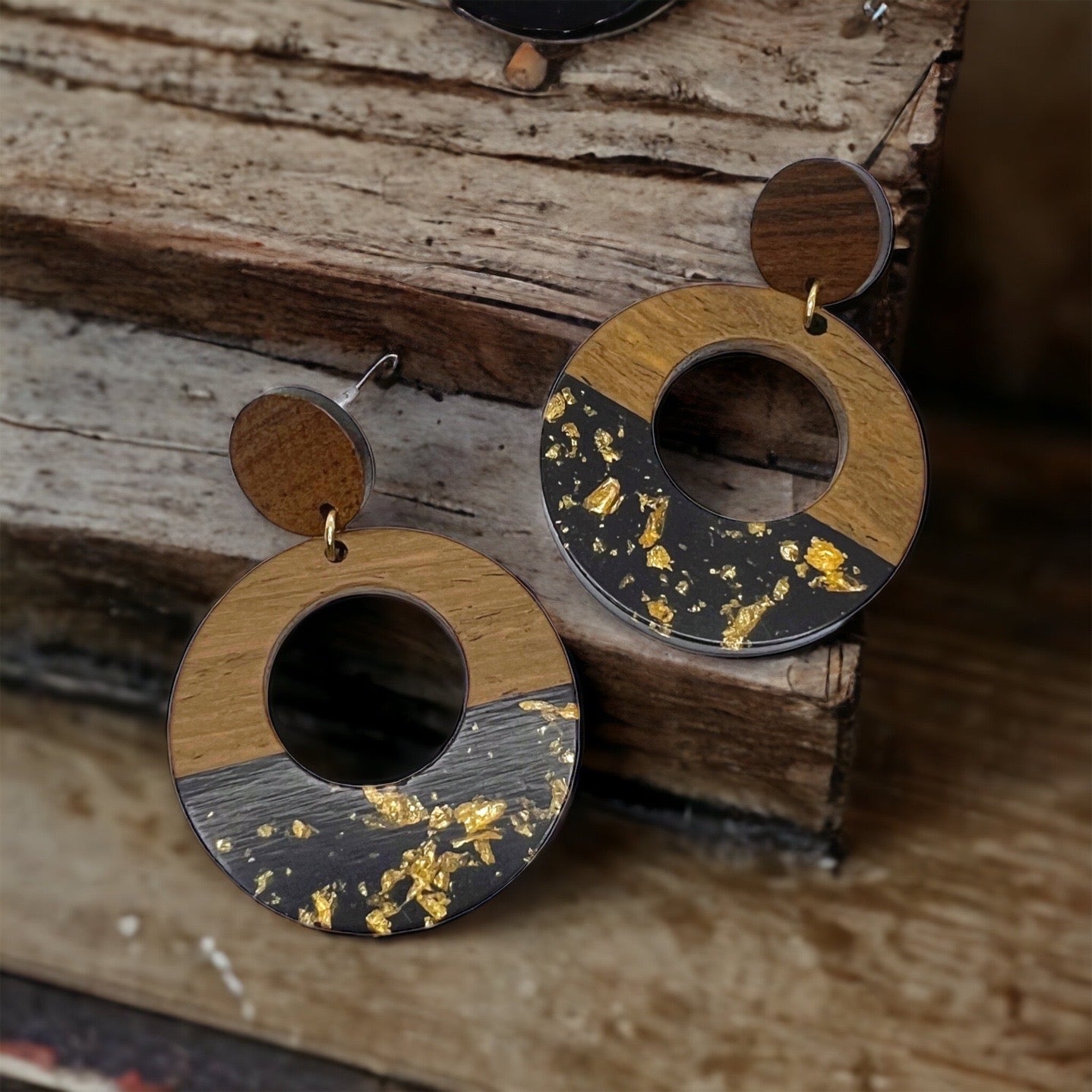 Black and Gold Beaded Earrings - Black and Gold, Fleur de lis, Handmade Earrings, Beaded Accessories, NOLA Saints - Rhythms of Grace Creative