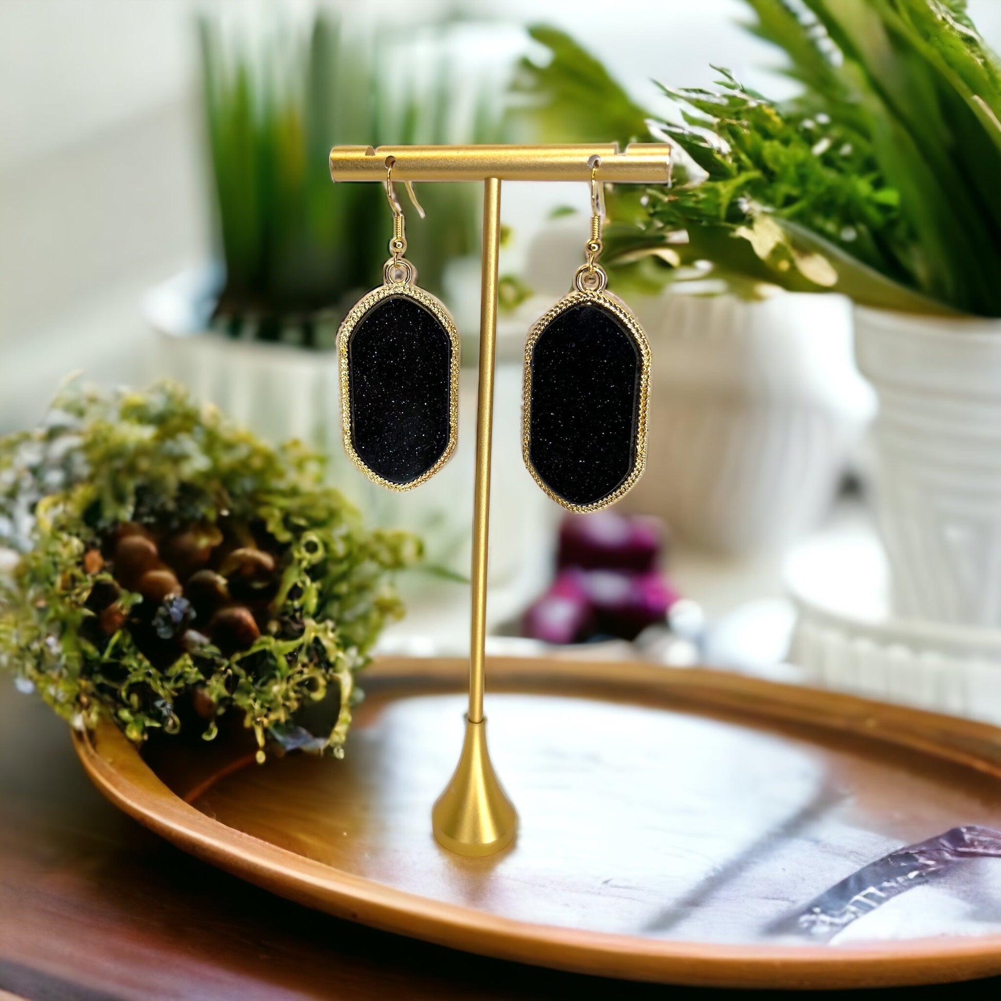 Black and Gold Beaded Earrings - Black and Gold, Fleur de lis, Handmade Earrings, Beaded Accessories, NOLA Saints - Rhythms of Grace Creative