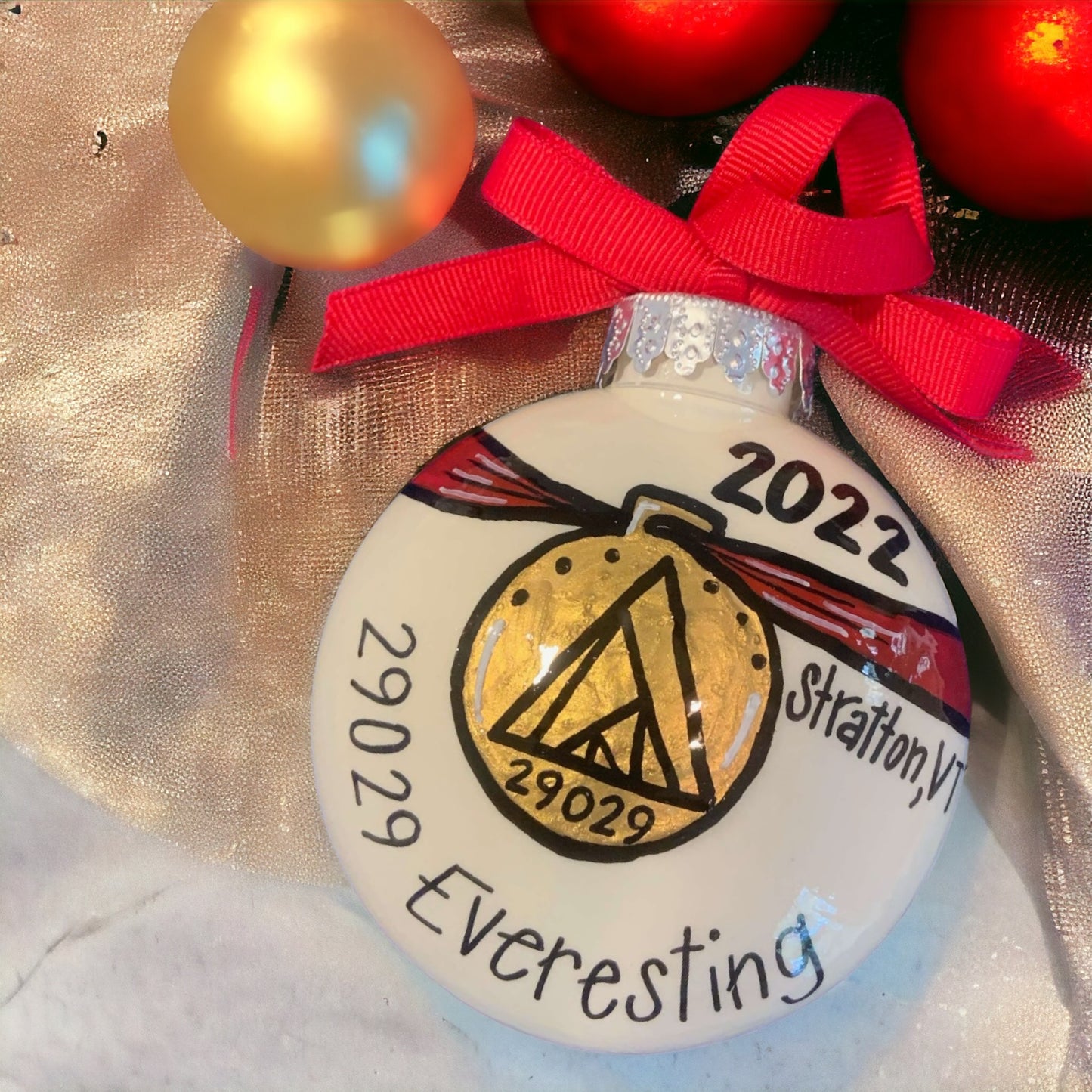 Race to Memories: Personalized Ornaments for Every Finish Line Hero!  Perfect for Marathoners, 5K Sprinters, & Trailblazing Champions!