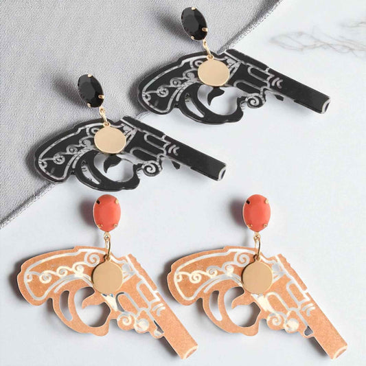 Western Vibes: Handgun Dangle Earrings – Personalized Pistol Style in Black or Peach 🤠