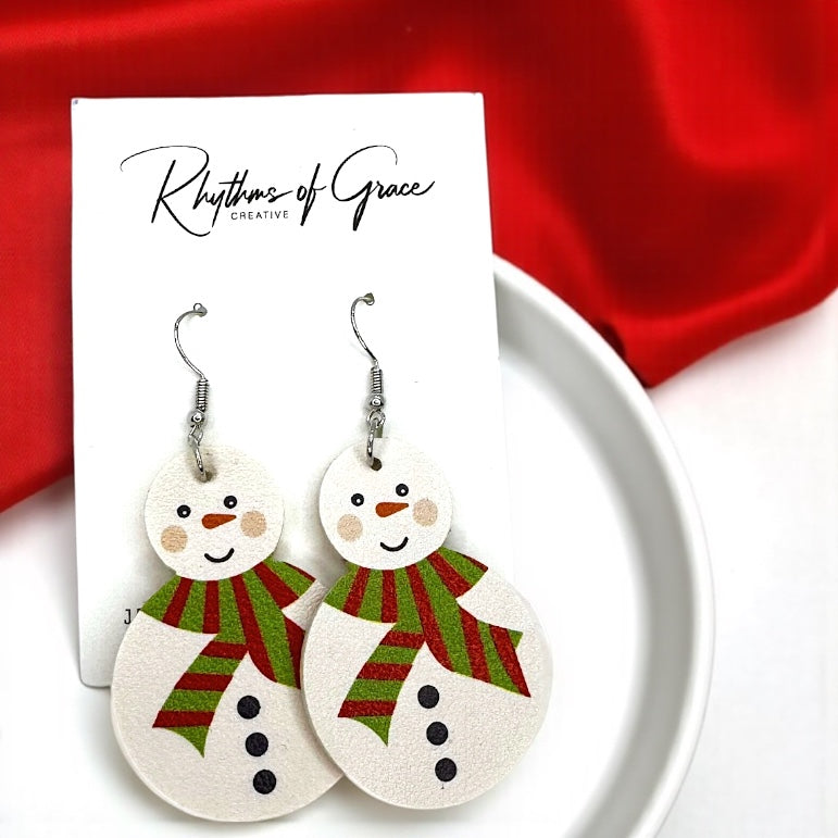 Frosty Fun for Your Ears: Snowman Dangle Earrings! ⛄✨