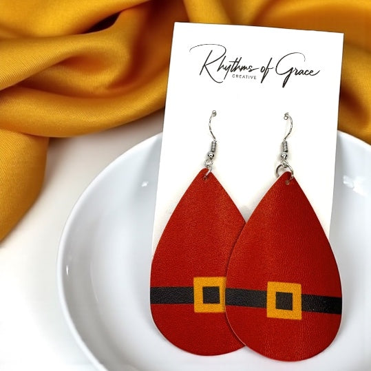 Jingle All the Way with Christmas Dangle Earrings! 🎄✨