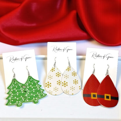 Jingle All the Way with Christmas Dangle Earrings! 🎄✨