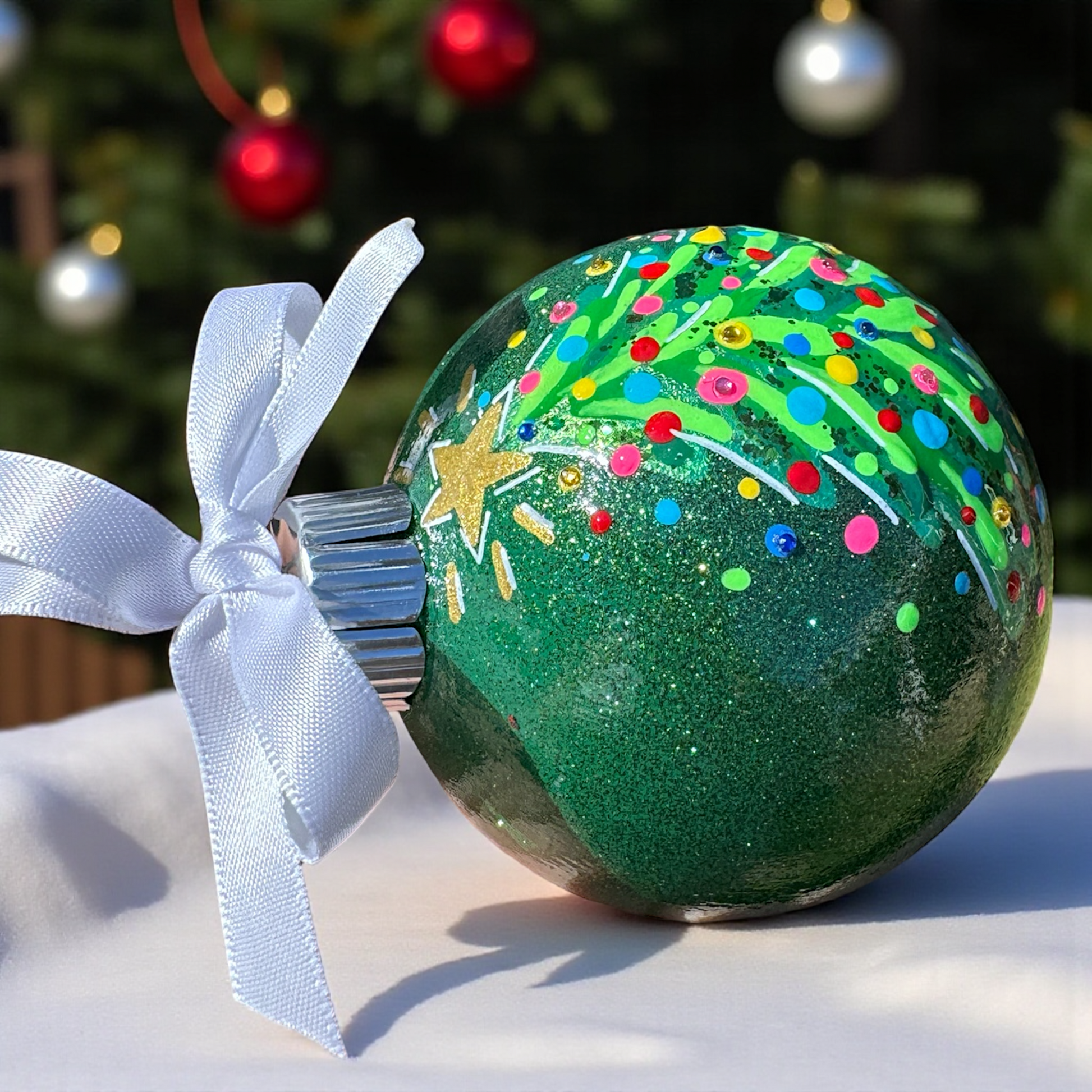 Bright & Colorful Christmas Tree Baubles – Hand-Painted Glitter Ornaments
