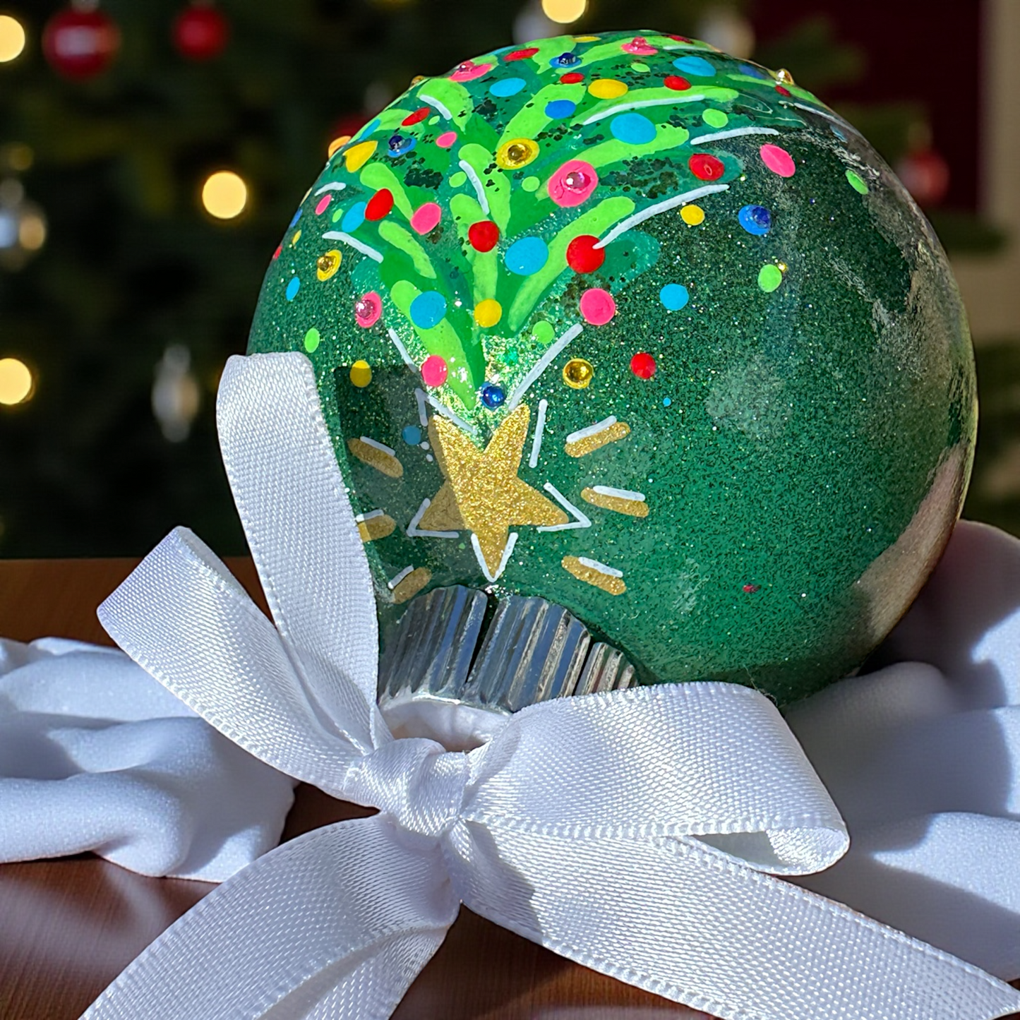Bright & Colorful Christmas Tree Baubles – Hand-Painted Glitter Ornaments