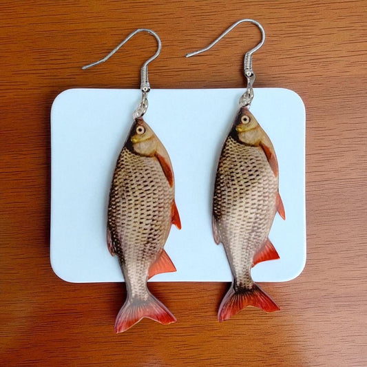 Catch the Wave: Dazzling Fish Earrings for Ocean Lovers!