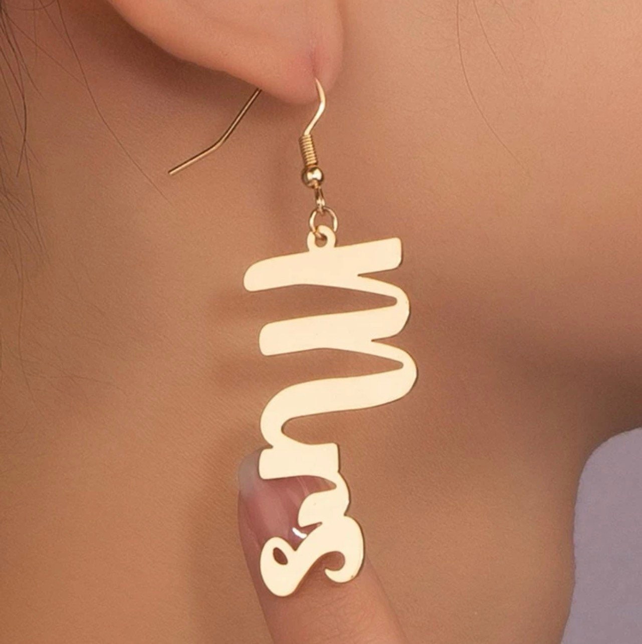 Say 'I Do' to Glamour: Chic MRS Earrings for Every Bride's Celebration!