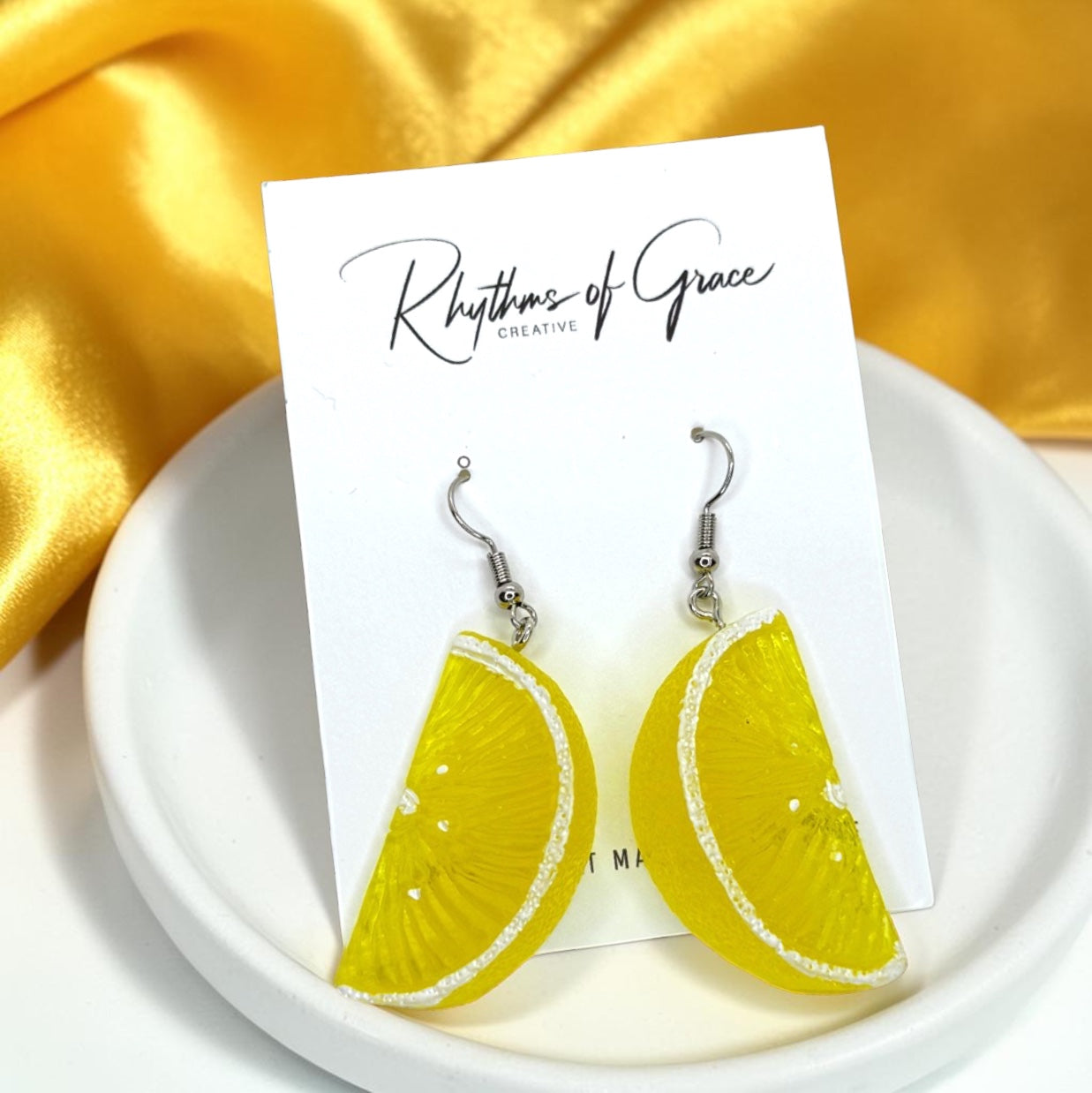 Zesty Lemon Dangle Earrings: Fresh Citrus Vibes for Your Style! 🍋