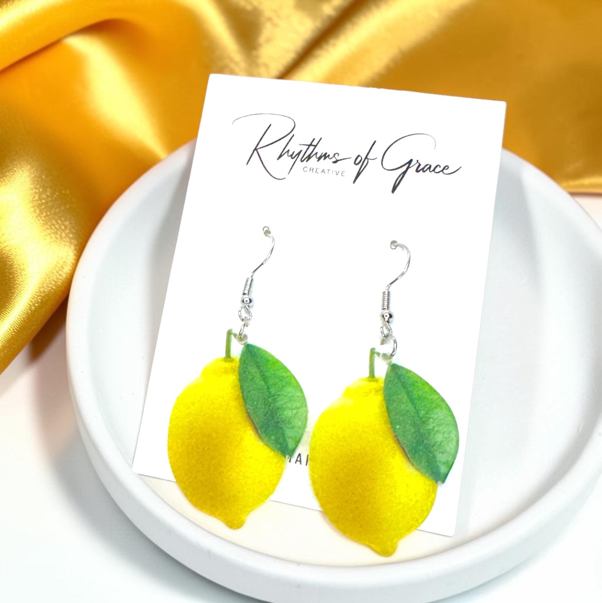 Zesty Lemon Dangle Earrings: Fresh Citrus Vibes for Your Style! 🍋