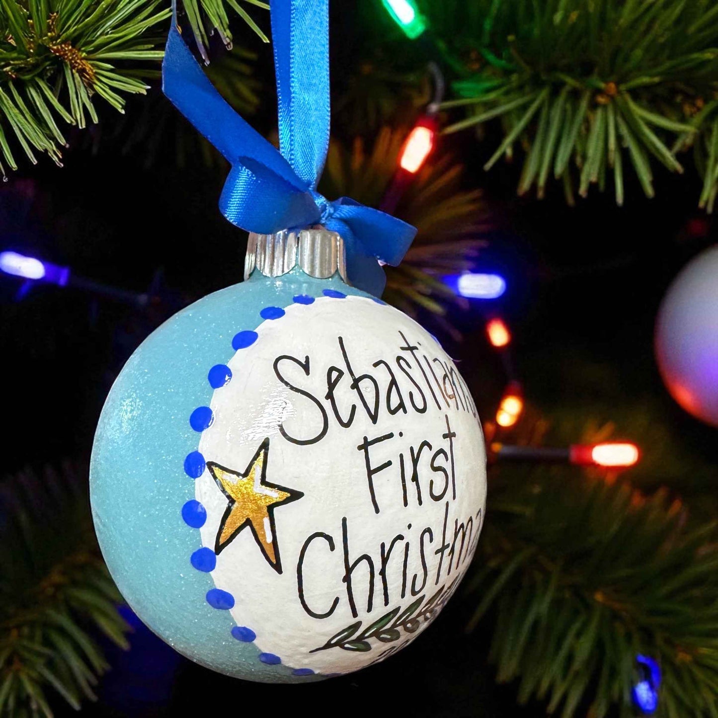 Baby’s First Christmas Ornament | Personalized Keepsake Bauble 2025 | Hand-Painted Sparkly Holiday Decoration