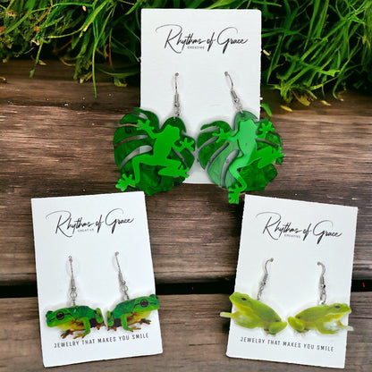 Frog Earrings - Frog Jewelry, Handmade Earrings, Tree Frog, Animal Earrings, Animal Jewelry, Frog Accessories, Green Frog, Frog Prince