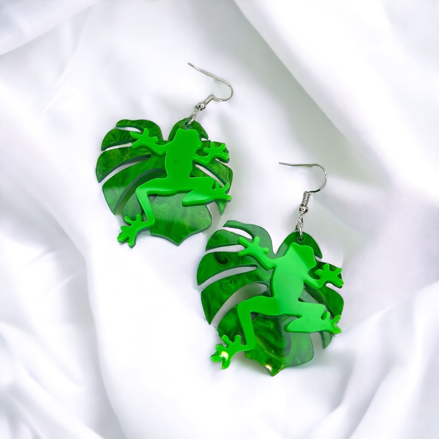 Frog Earrings - Frog Jewelry, Handmade Earrings, Tree Frog, Animal Earrings, Animal Jewelry, Frog Accessories, Green Frog, Frog Prince