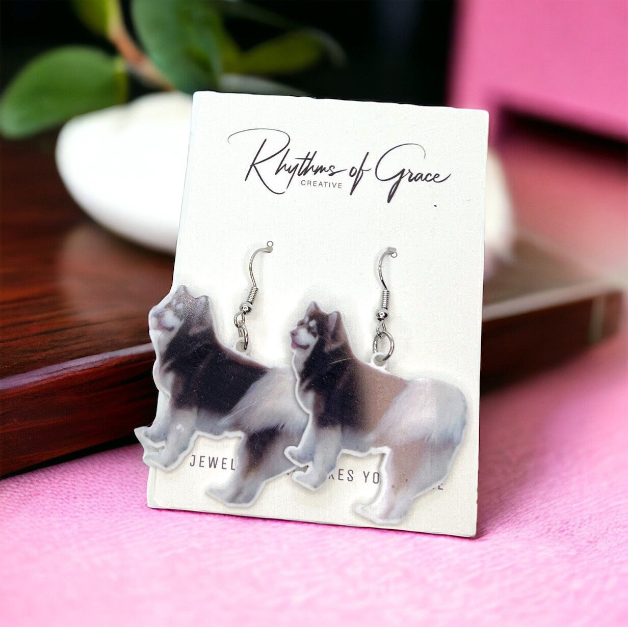 Siberian Husky Earrings - Malamute Dog, Finnish Lapphund, Dog Earrings, Dog Jewelry, Dog Mom, American Eskimo Dog, Husky Jewelry, Husky Dog